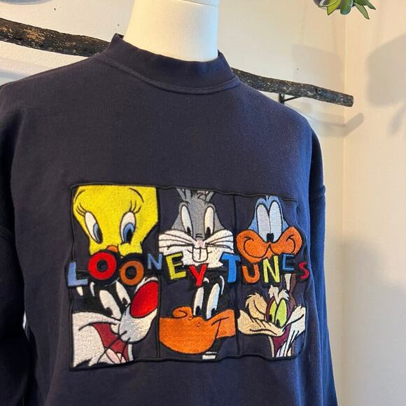 Looney Tunes Vintage Blue Cotton Embroidered Pullover Sweater Size Large - Picture 8 of 13